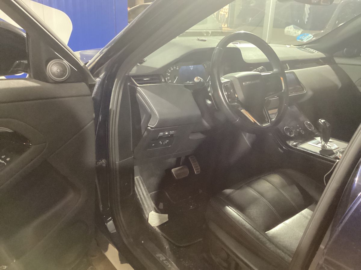 Land Rover 2022 — photo 41