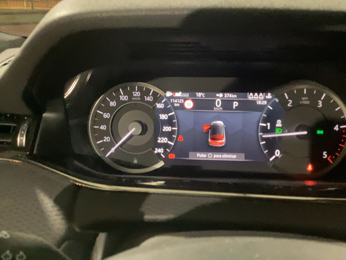 Land Rover 2022 — photo 19