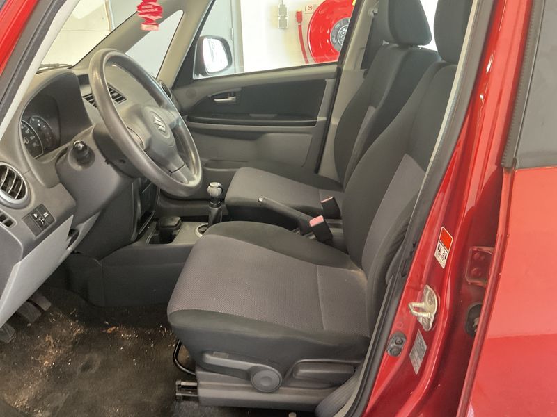 Suzuki SX4 1.6 Club — zdjęcie 3