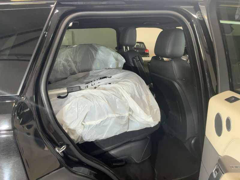 Land Rover Range Rover Sport 3.0 SD V6 HSE — zdjęcie 14