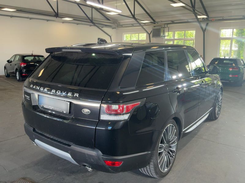Land Rover Range Rover Sport 3.0 SD V6 HSE — zdjęcie 6