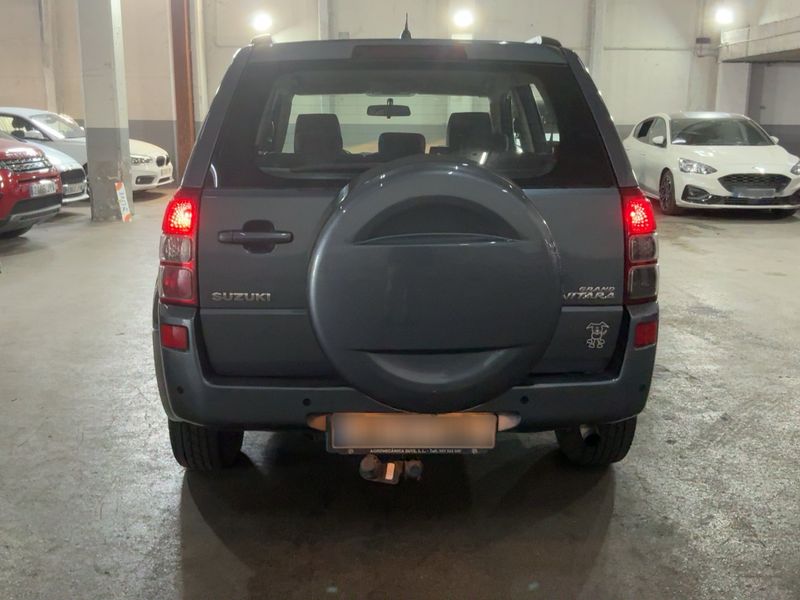 Suzuki Grand Vitara 1.9 DDiS JLX — zdjęcie 5