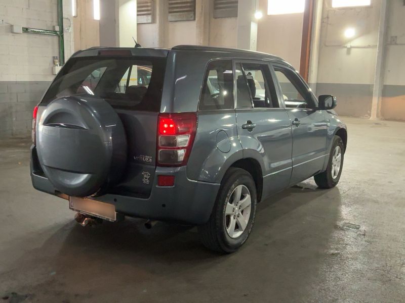 Suzuki Grand Vitara 1.9 DDiS JLX — zdjęcie 6