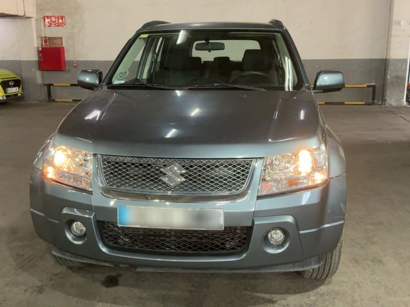 Suzuki Grand Vitara 1.9 DDiS JLX — zdjęcie 9