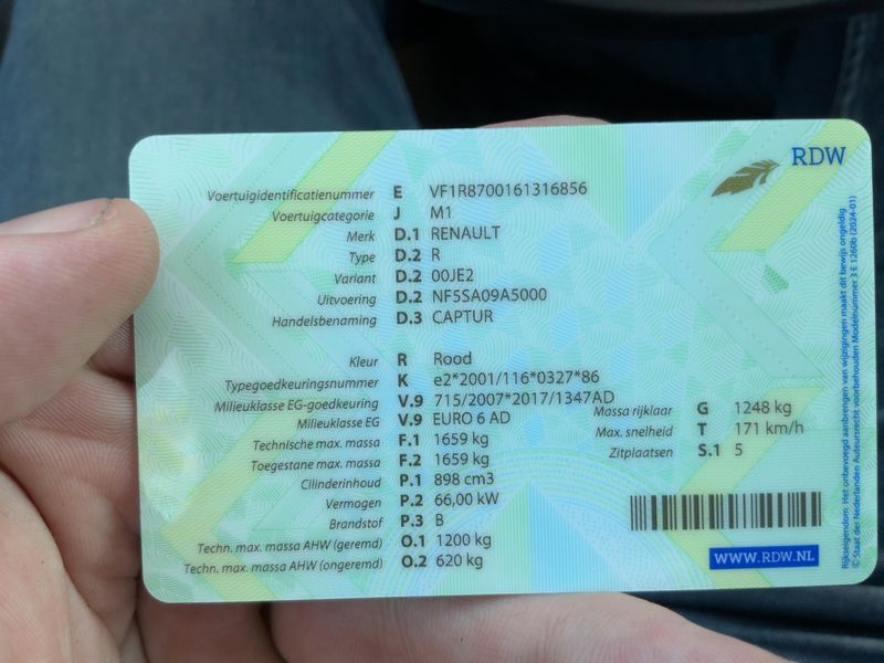 Renault Captur 0.9 Energy Zen — zdjęcie 15