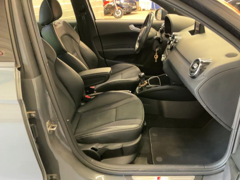 Audi A1 Sportback 1.0 TFSI S line — zdjęcie 11