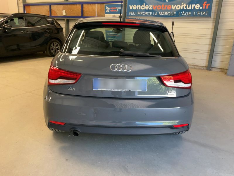 Audi A1 Sportback 1.0 TFSI S line — zdjęcie 5