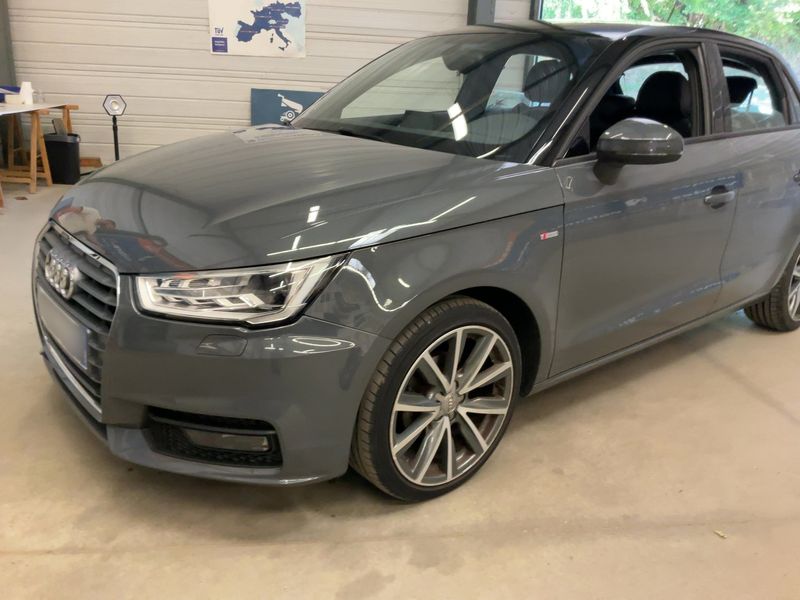Audi A1 Sportback 1.0 TFSI S line — zdjęcie 2