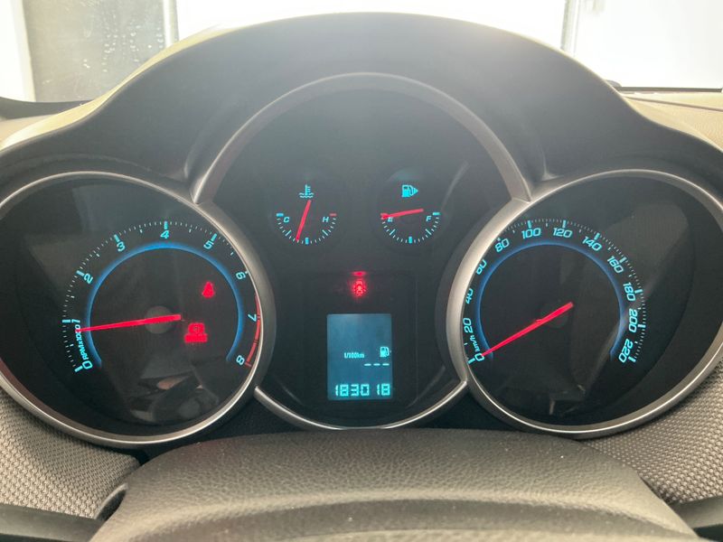 Chevrolet Cruze 1.6 LT — zdjęcie 4