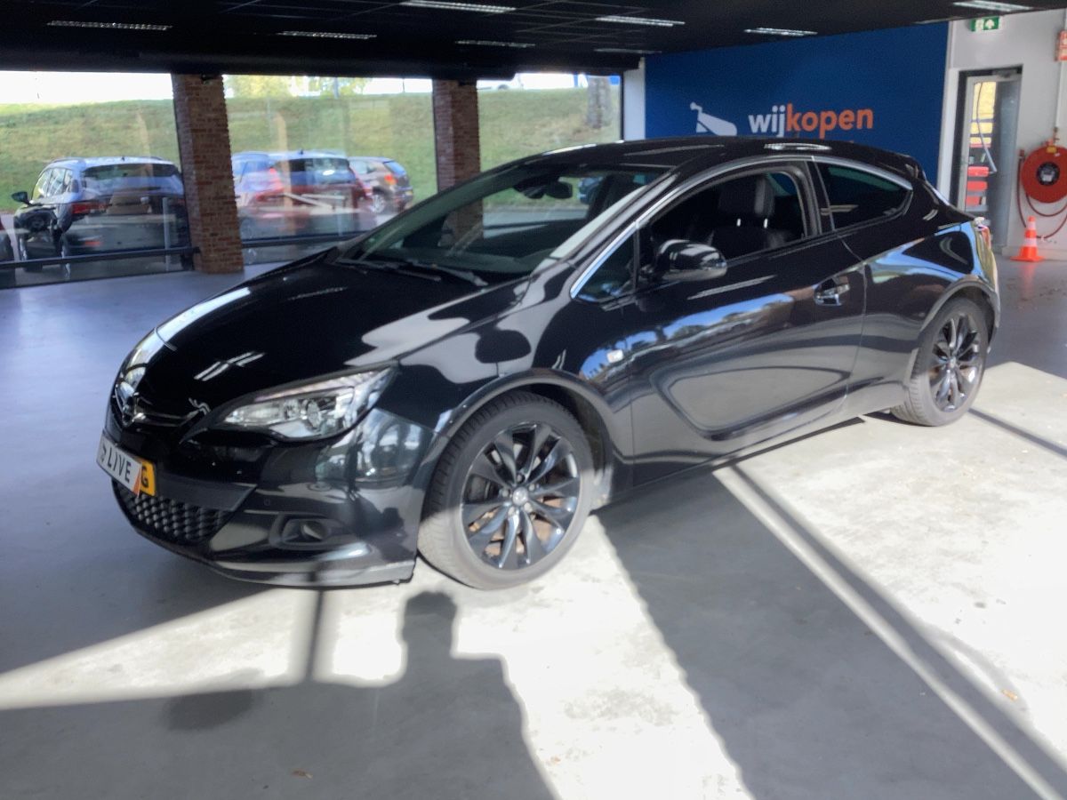 Opel Astra GTC 1.4 Turbo Innovation