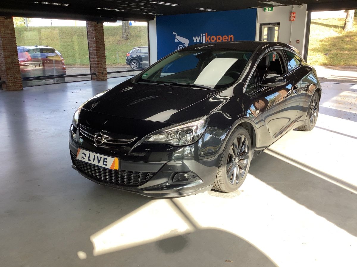 Opel Astra GTC 1.4 Turbo Innovation
