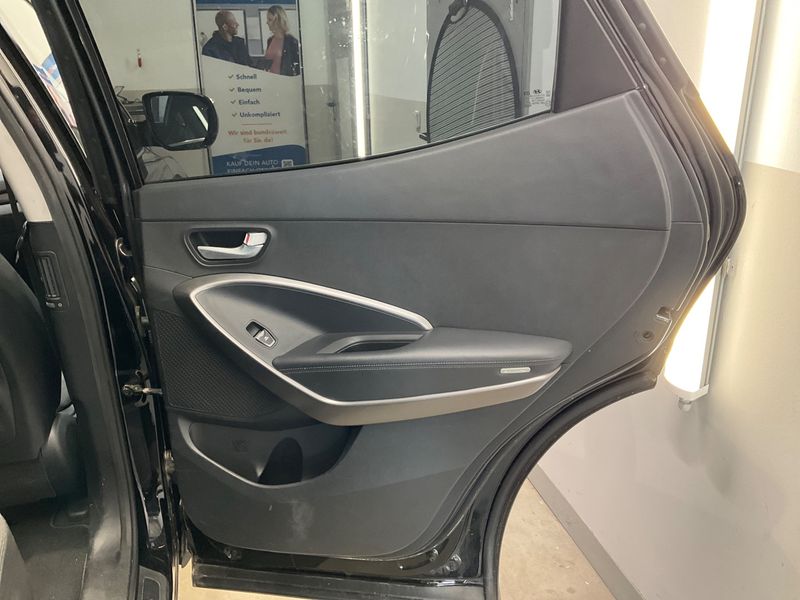 Hyundai Santa Fe 2.0 CRDi Trend 2WD 2014 – снимка 31