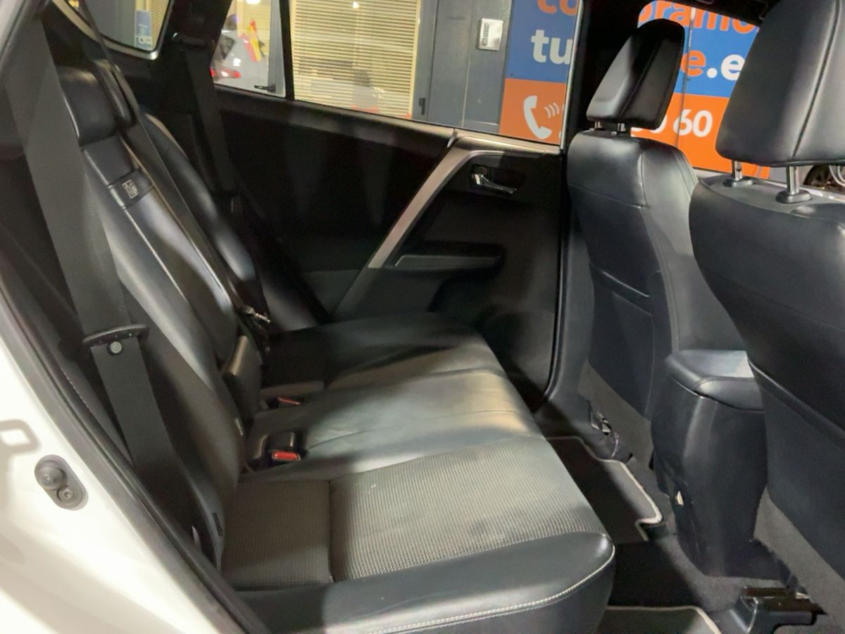 Toyota RAV 2018 — photo 20