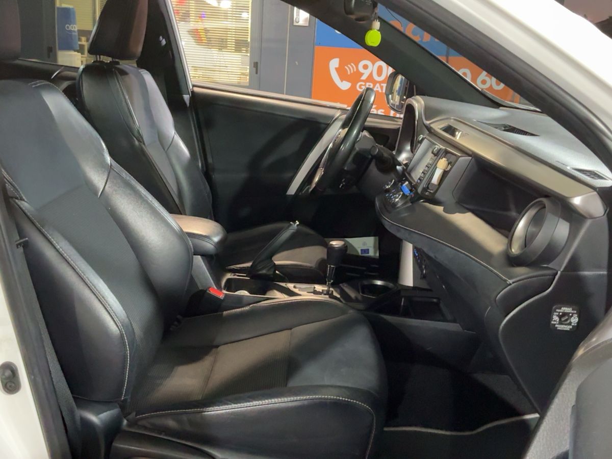Toyota RAV 2018 — photo 17