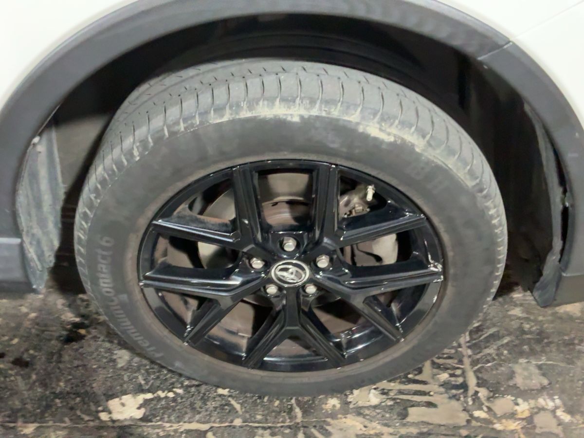 Toyota RAV 2018 — photo 12