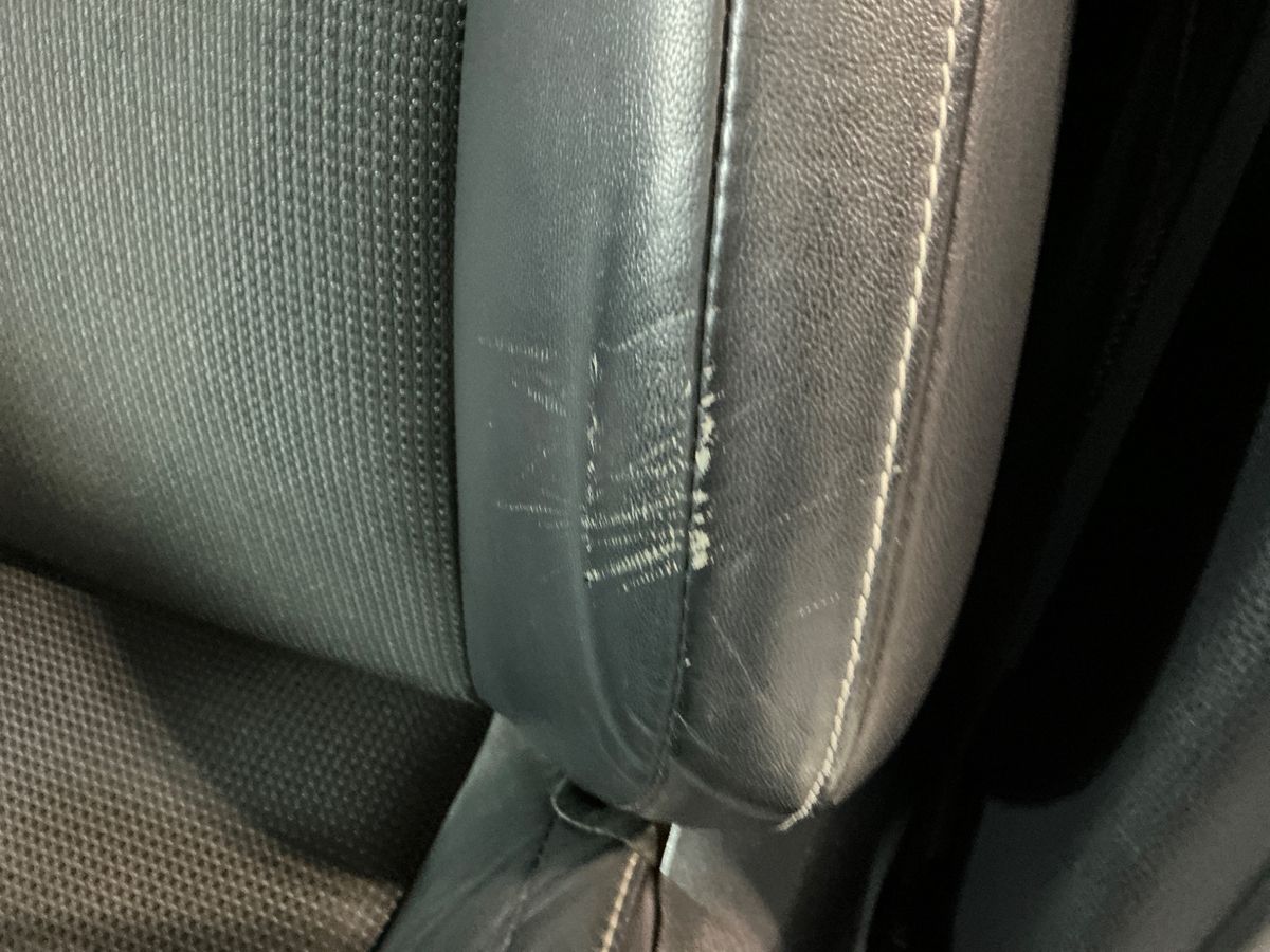 Toyota RAV 2018 — photo 30