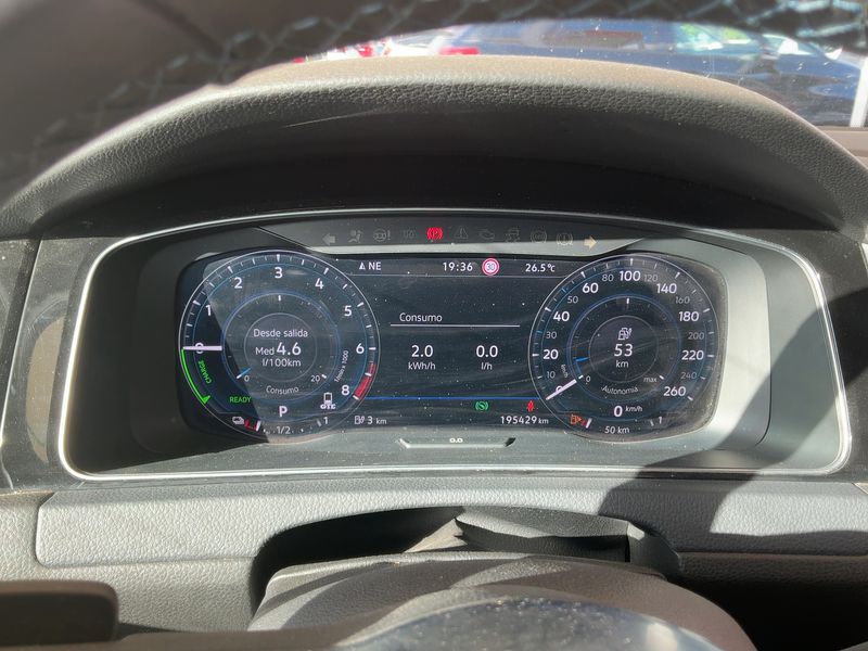 Volkswagen Golf VII 1.4 GTE BlueMotion Tech — zdjęcie 13