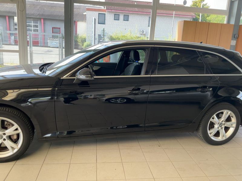Audi A4 2.0 TDI quattro Sport — zdjęcie 4