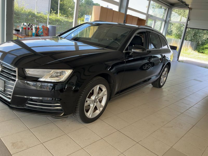 Audi A4 2.0 TDI quattro Sport — zdjęcie 2