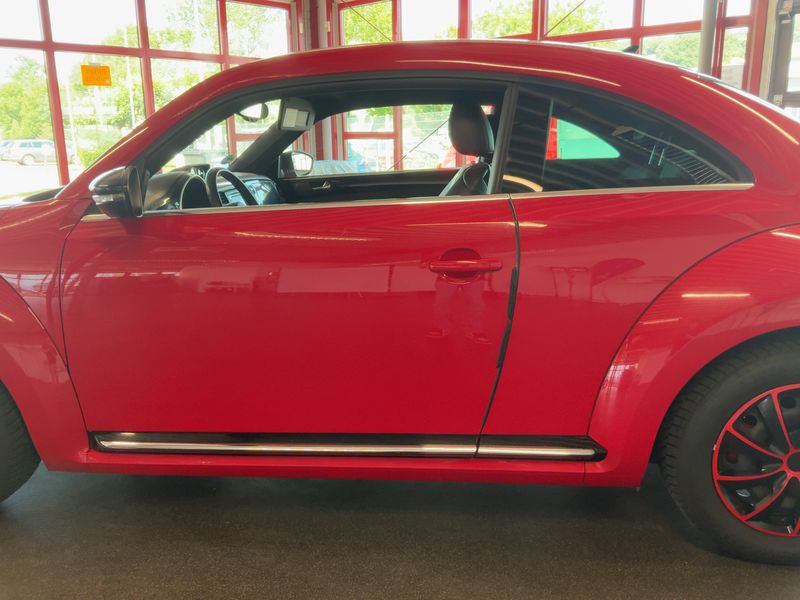 Volkswagen Beetle 2.0 TSI Sport — zdjęcie 4