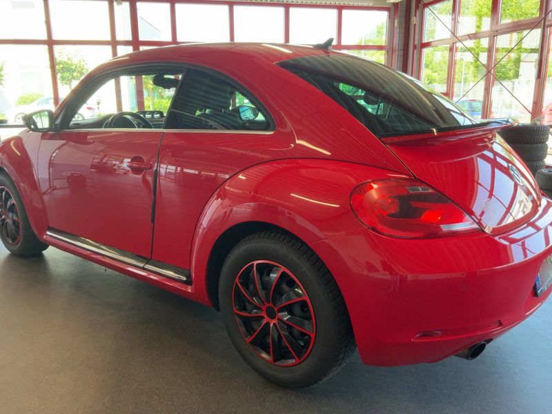 Volkswagen Beetle 2.0 TSI Sport — zdjęcie 3
