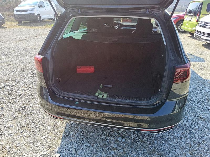 Volkswagen Passat 2.0 TDI Elegance — zdjęcie 19