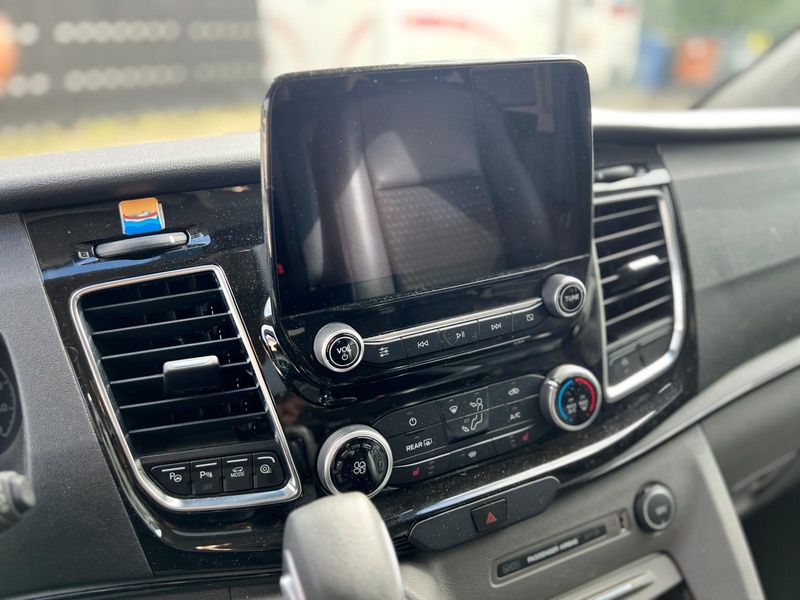 Ford Tourneo Custom 2.0 TDCi 320 L1 Tourneo Sport — zdjęcie 18