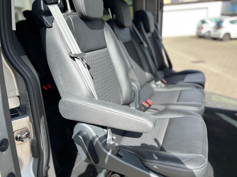 Ford Tourneo Custom 2.0 TDCi 320 L1 Tourneo Sport — zdjęcie 23