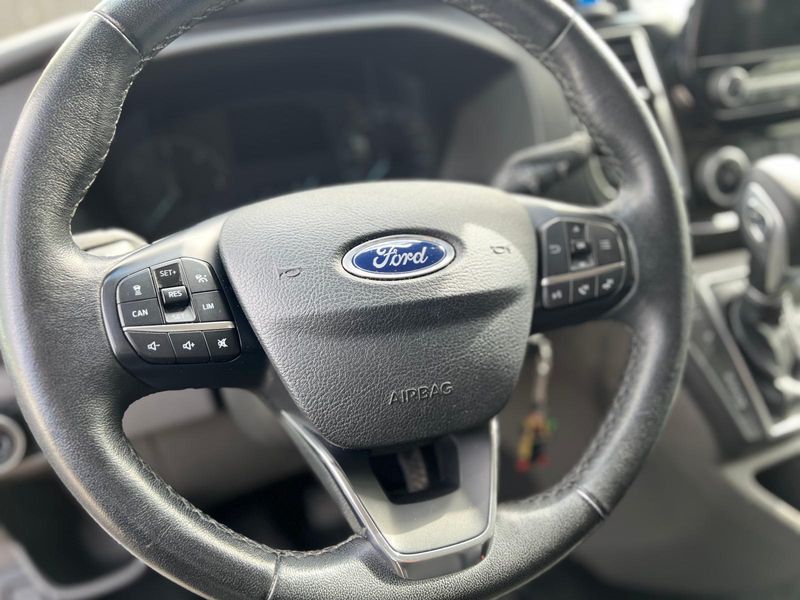 Ford Tourneo Custom 2.0 TDCi 320 L1 Tourneo Sport — zdjęcie 19