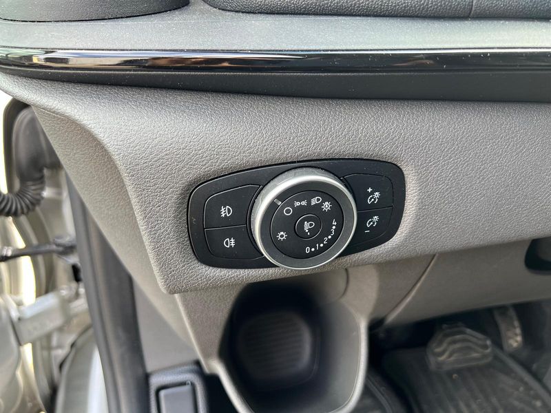 Ford Tourneo Custom 2.0 TDCi 320 L1 Tourneo Sport — zdjęcie 20