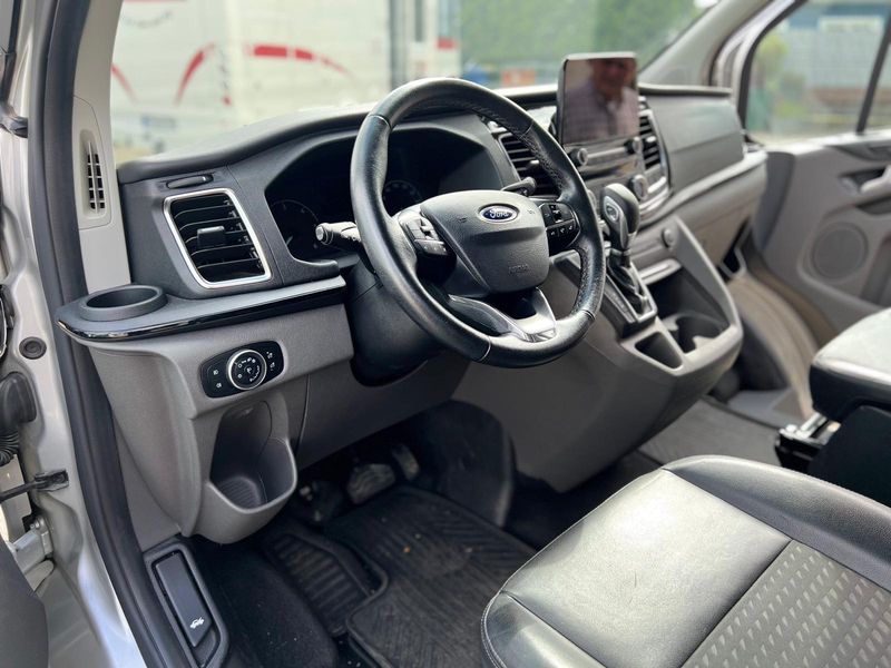 Ford Tourneo Custom 2.0 TDCi 320 L1 Tourneo Sport — zdjęcie 22