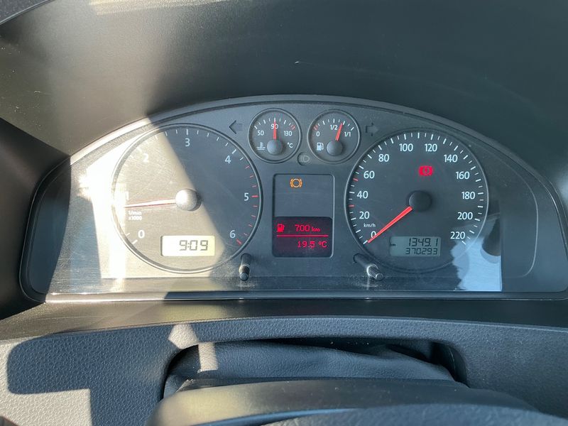 Volkswagen T5 Multivan 2.5 TDI Startline — zdjęcie 4