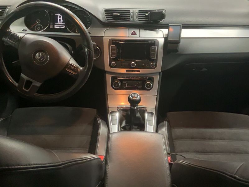 Volkswagen Passat CC 2.0 TDI — zdjęcie 12