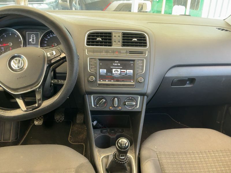 Volkswagen Polo 1.2 TSI Advance BlueMotion Tech 2016 – снимка 17