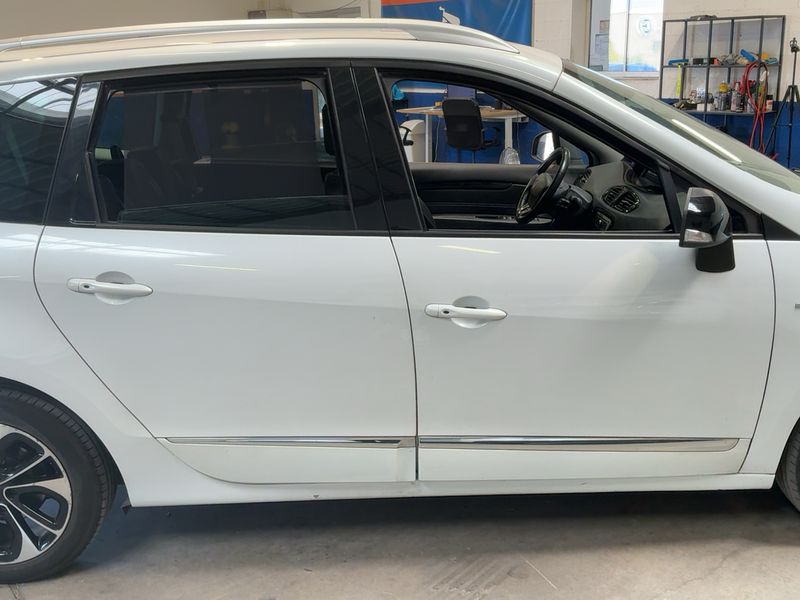 Renault Grand Scenic 1.6 dCi BOSE Edition — zdjęcie 7