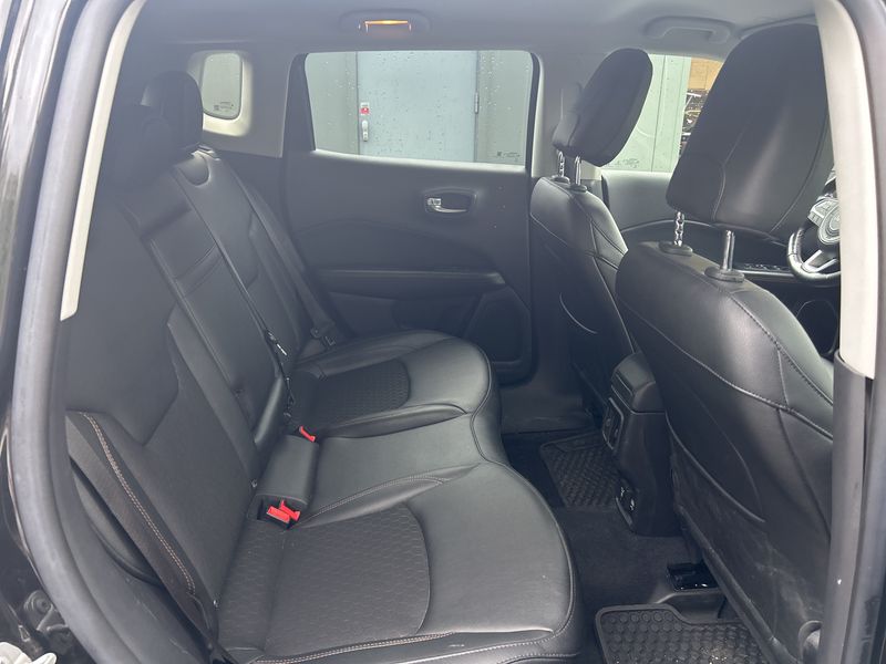Jeep Compass 1.3 T4 4xe Plug-in Hybrid Limited — zdjęcie 14