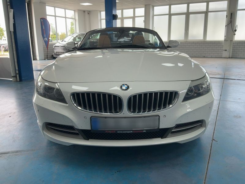 BMW Z4 sDrive 35i — zdjęcie 9