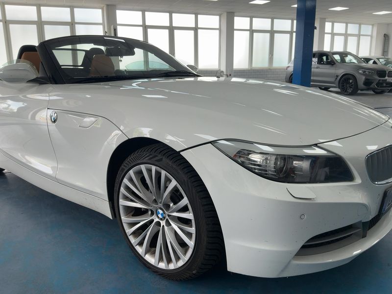 BMW Z4 sDrive 35i — zdjęcie 8
