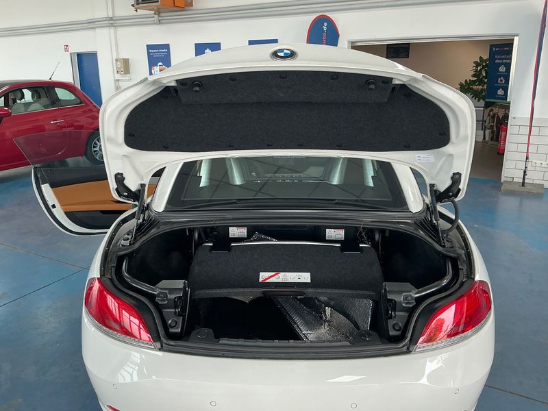 BMW Z4 sDrive 35i — zdjęcie 10