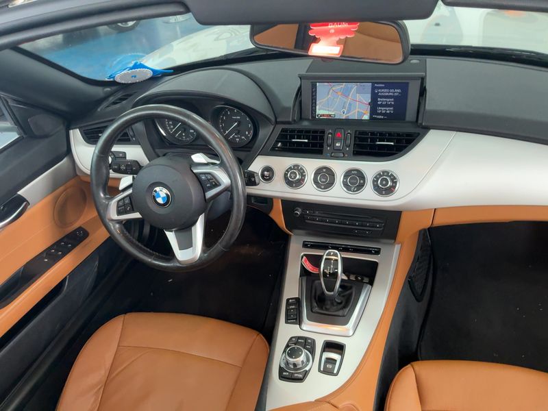 BMW Z4 sDrive 35i — zdjęcie 12
