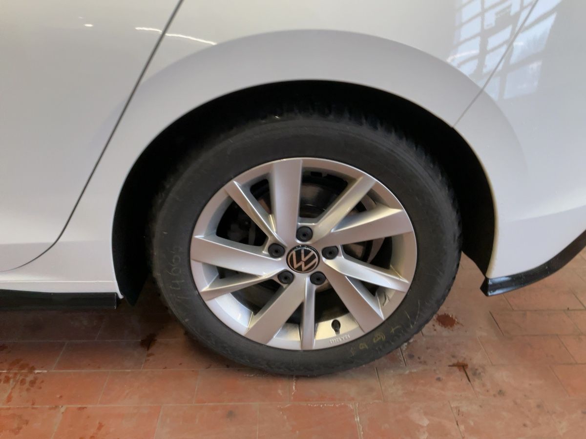 Volkswagen Golf 2022 — photo 6