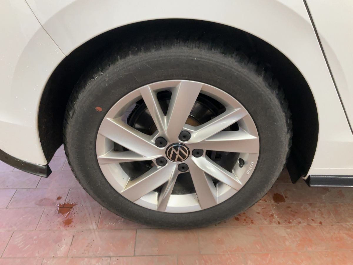 Volkswagen Golf 2022 — photo 10