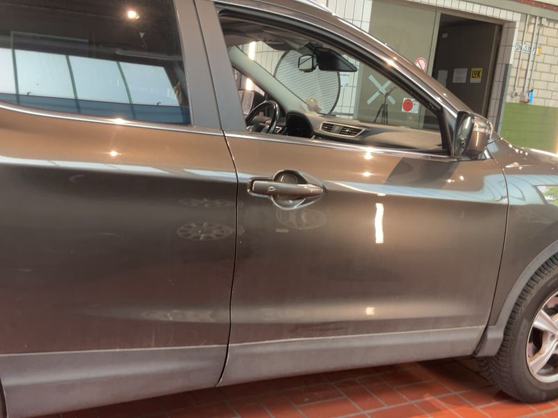 Nissan Qashqai 1.6 dCi Tekna 4x4 — zdjęcie 7