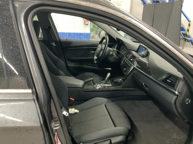 BMW 3er 320d 2015 – снимка 16