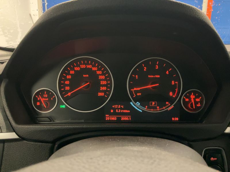 BMW 3er 320d 2015 – снимка 18
