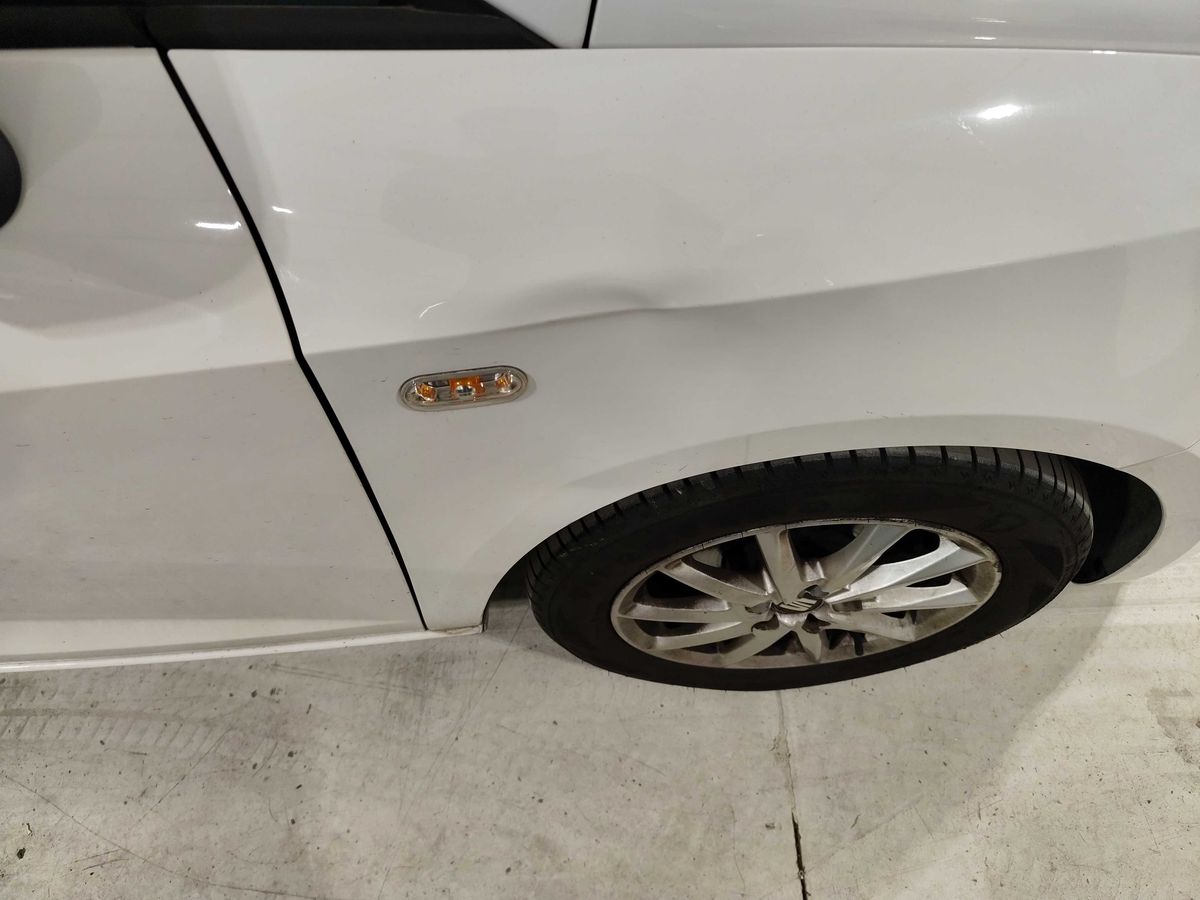 Seat Ibiza 2014 — photo 31