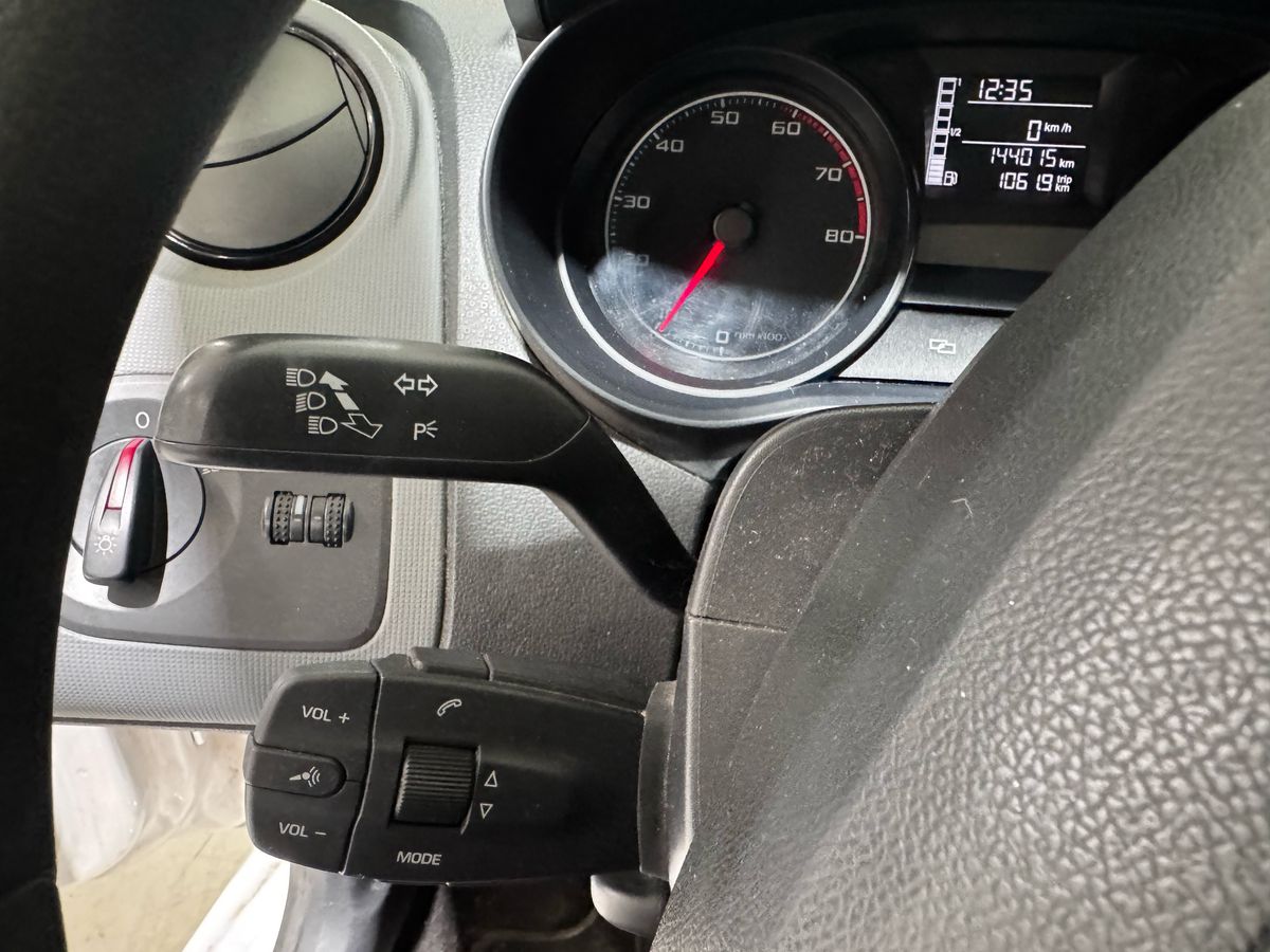 Seat Ibiza 2014 — photo 15