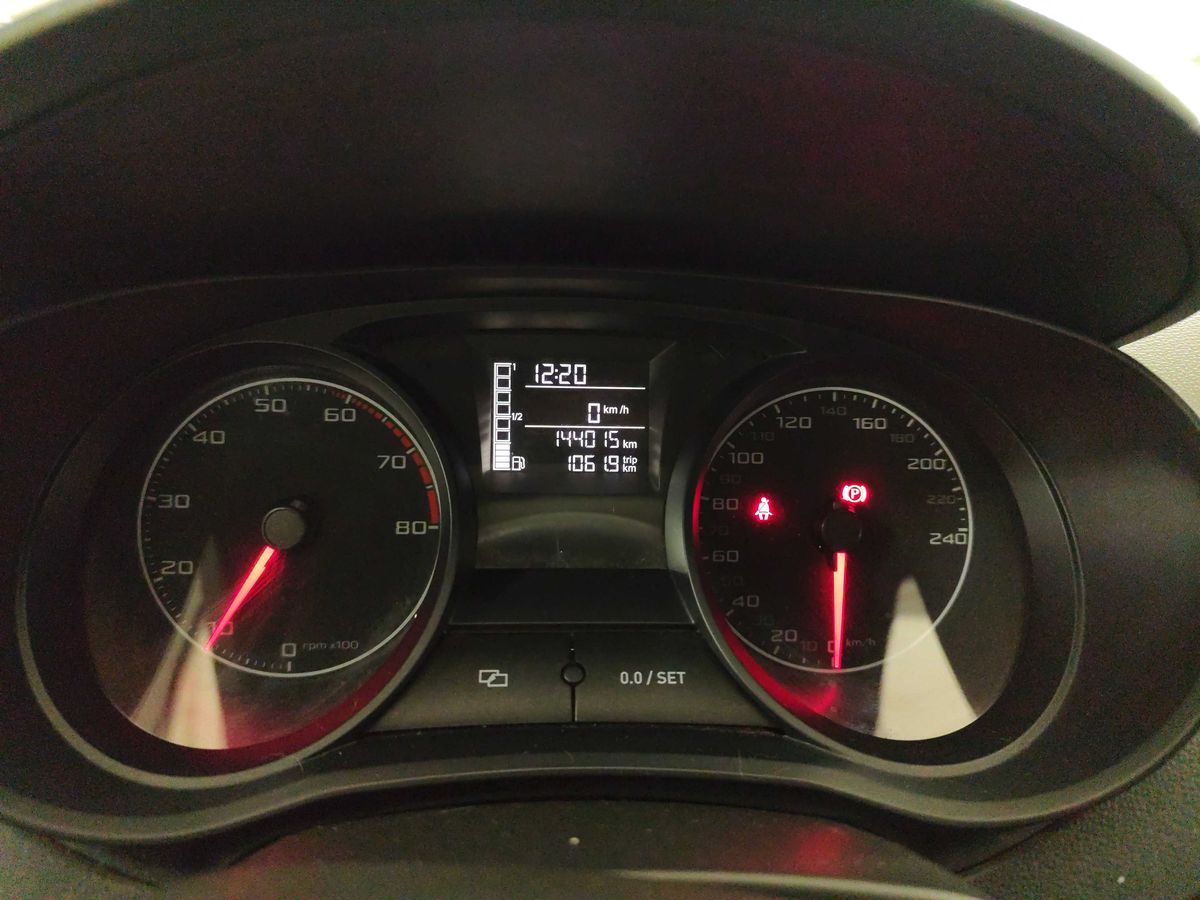 Seat Ibiza 2014 — photo 13