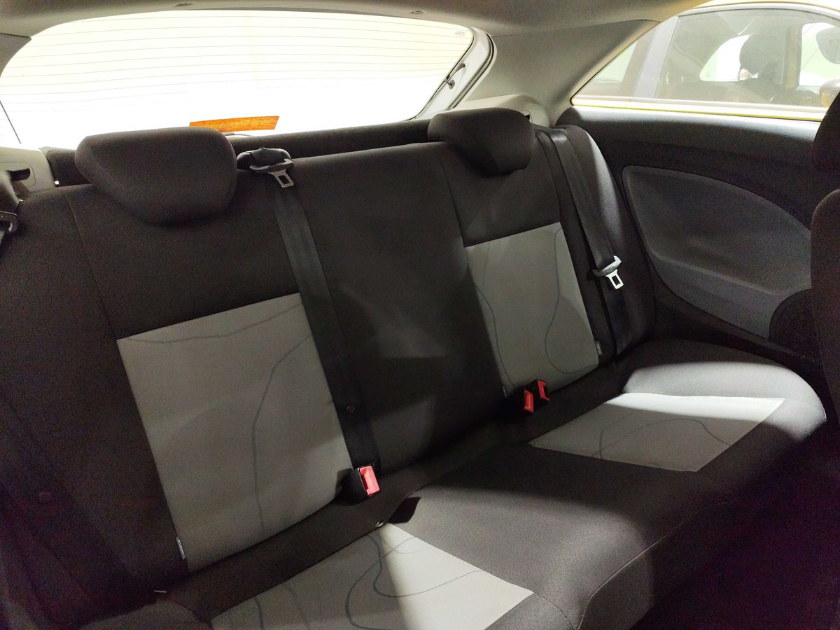 Seat Ibiza 2014 — photo 14
