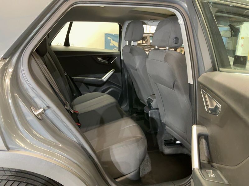 Audi Q2 30 TDI Business Line — zdjęcie 14